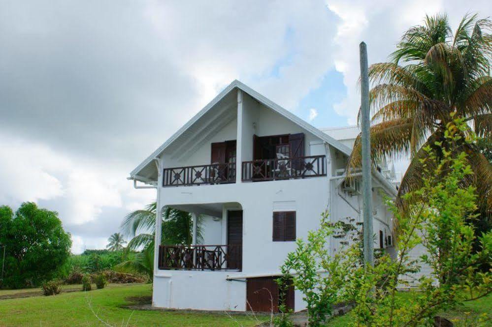 Au Jardin De Beausejour Hotel Capesterre Exterior photo